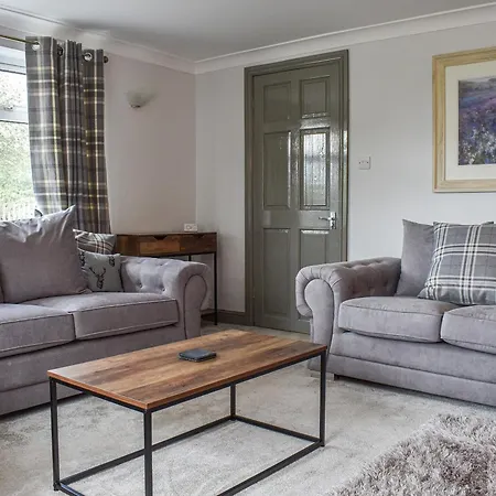 Holiday home Brookside House *